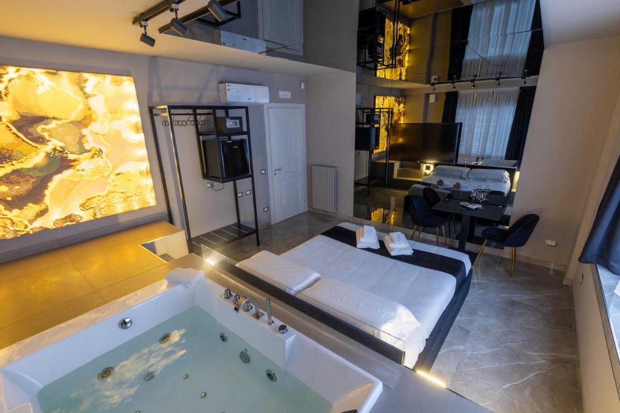 Maximum Exclusive Suite & Spa Палермо Екстер'єр фото
