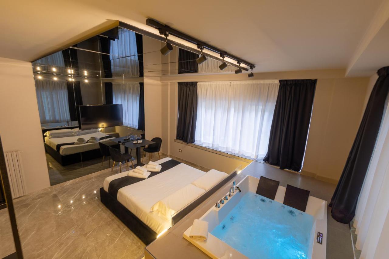 Maximum Exclusive Suite & Spa Палермо Екстер'єр фото