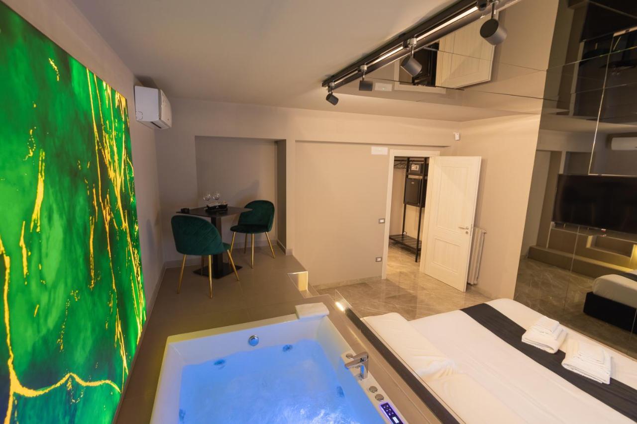 Maximum Exclusive Suite & Spa Палермо Екстер'єр фото